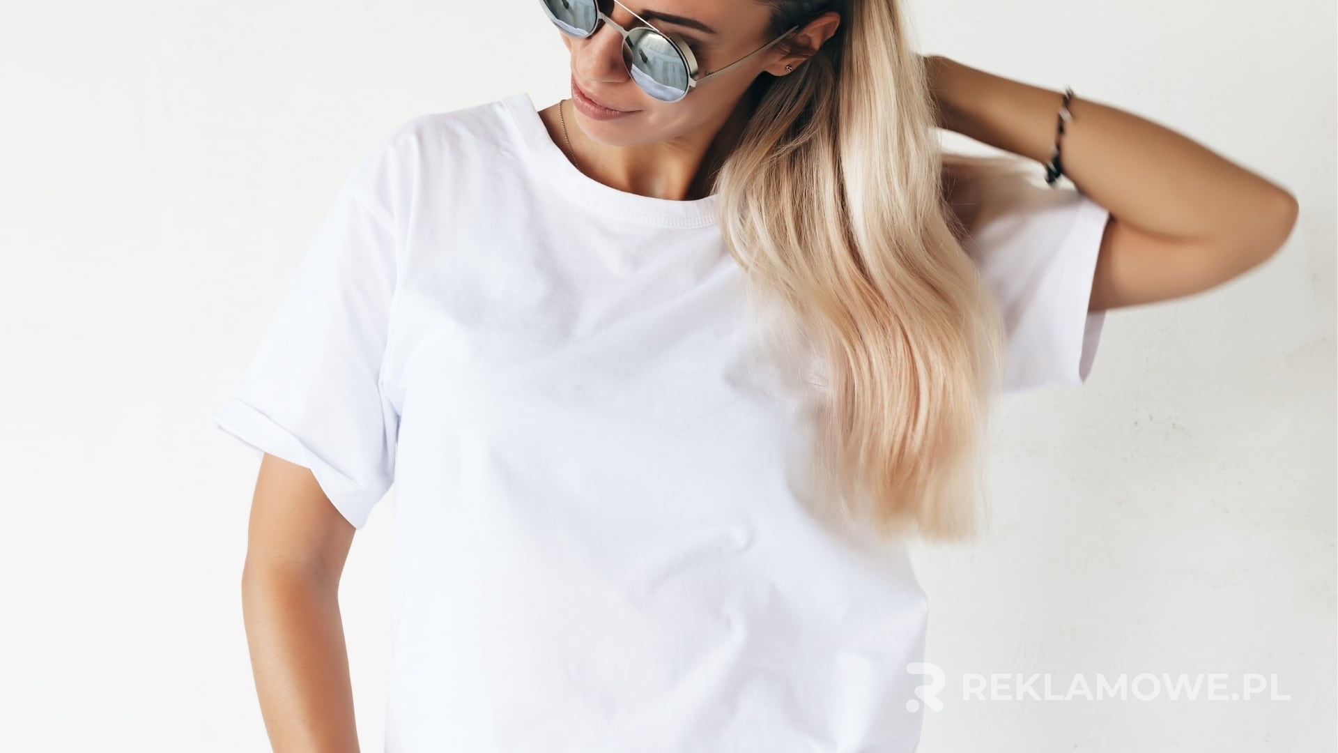 Koszulka reklamowa z logo małej firmy