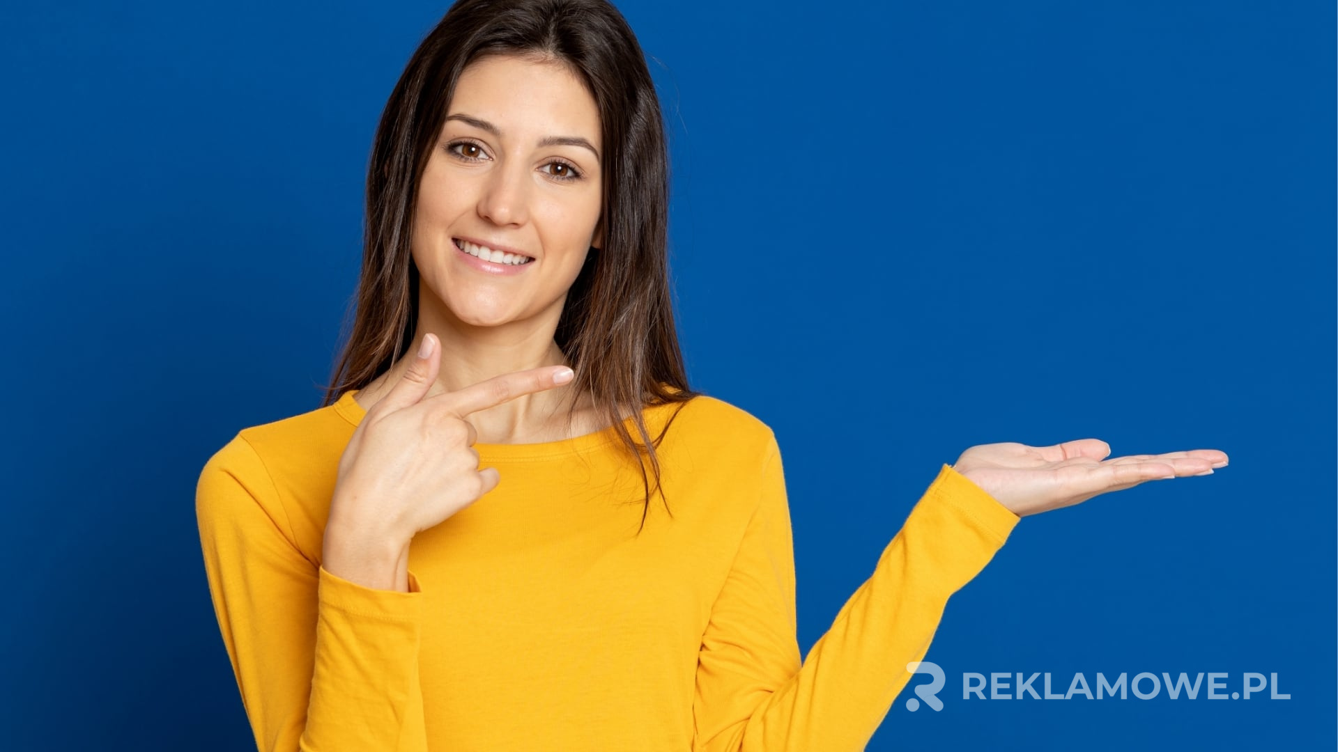 Personalizowana koszulka reklamowa z logo firmy